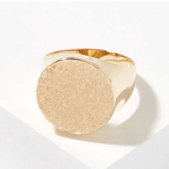 UNOAERRE Jewelry - Unisex - Solid 18K Yellow Gold Hammered Signet Ring